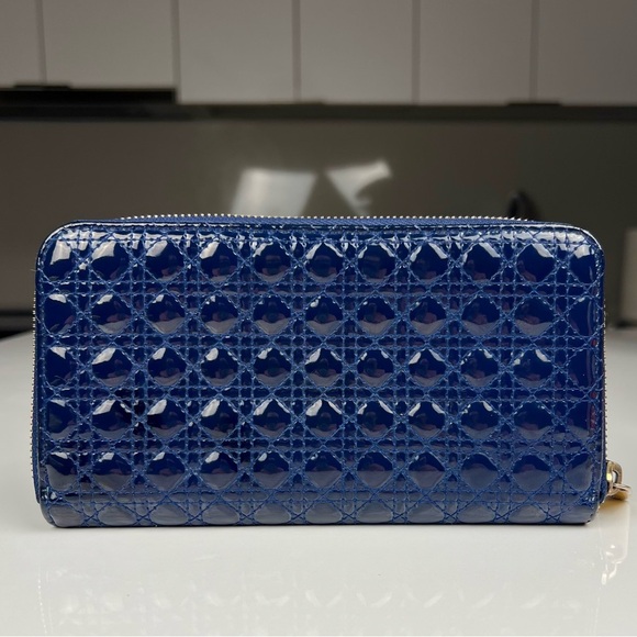 Lady Dior Mini Cannage Patent Zippy Wallet - Picture 3 of 9